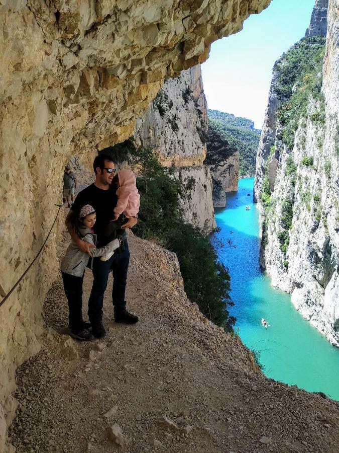 Apartamento Vacacional El Pont de Suert Bagian luar foto