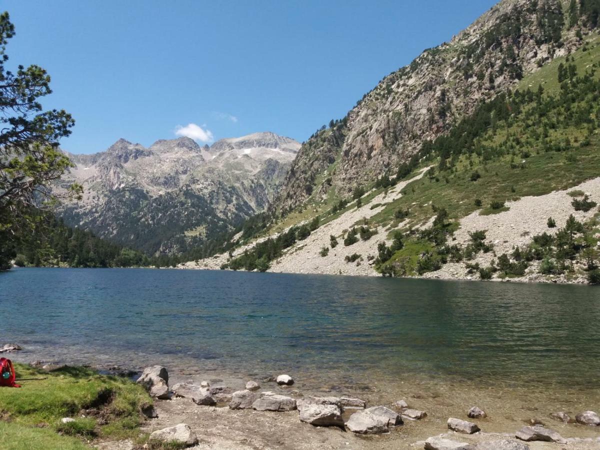 Apartamento Vacacional El Pont de Suert Bagian luar foto